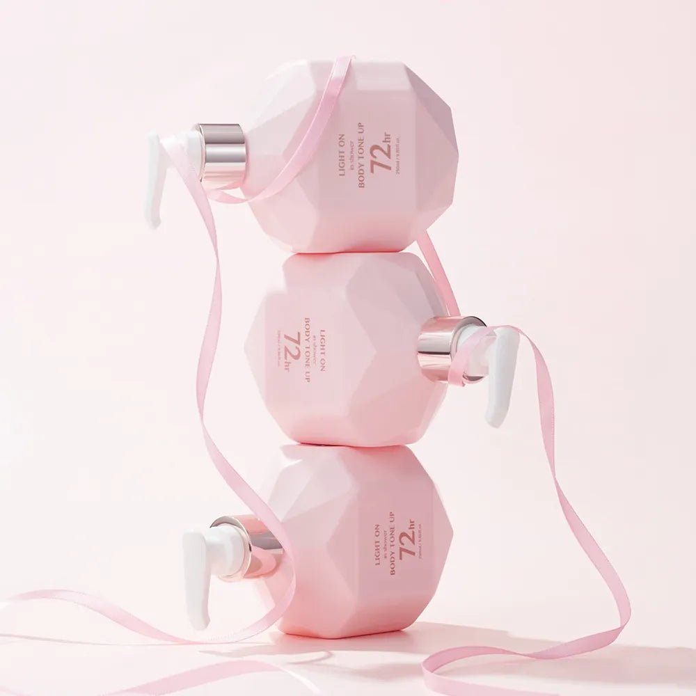 [B.O.M] LIGHT ON in Shower Body Tone up 72hr (290ml) - Palace Beauty