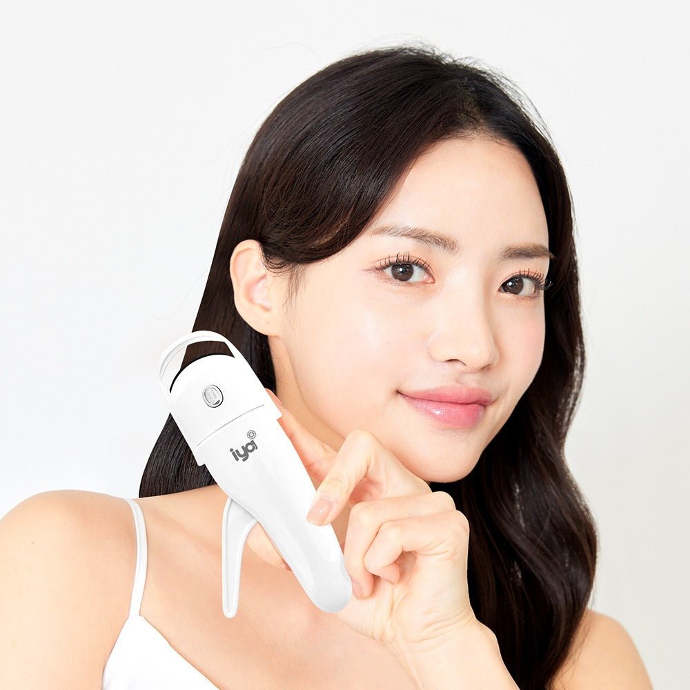 [Iya] Heated Eyelash Curler (white) - Palace Beauty