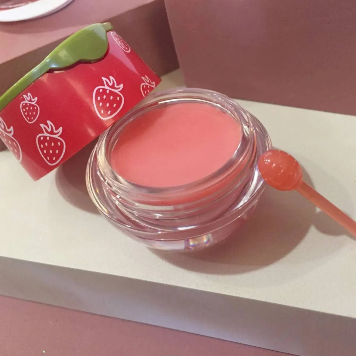 [lookATME] Strawberry and Honey Hydrating Lip Balm - Palace Beauty